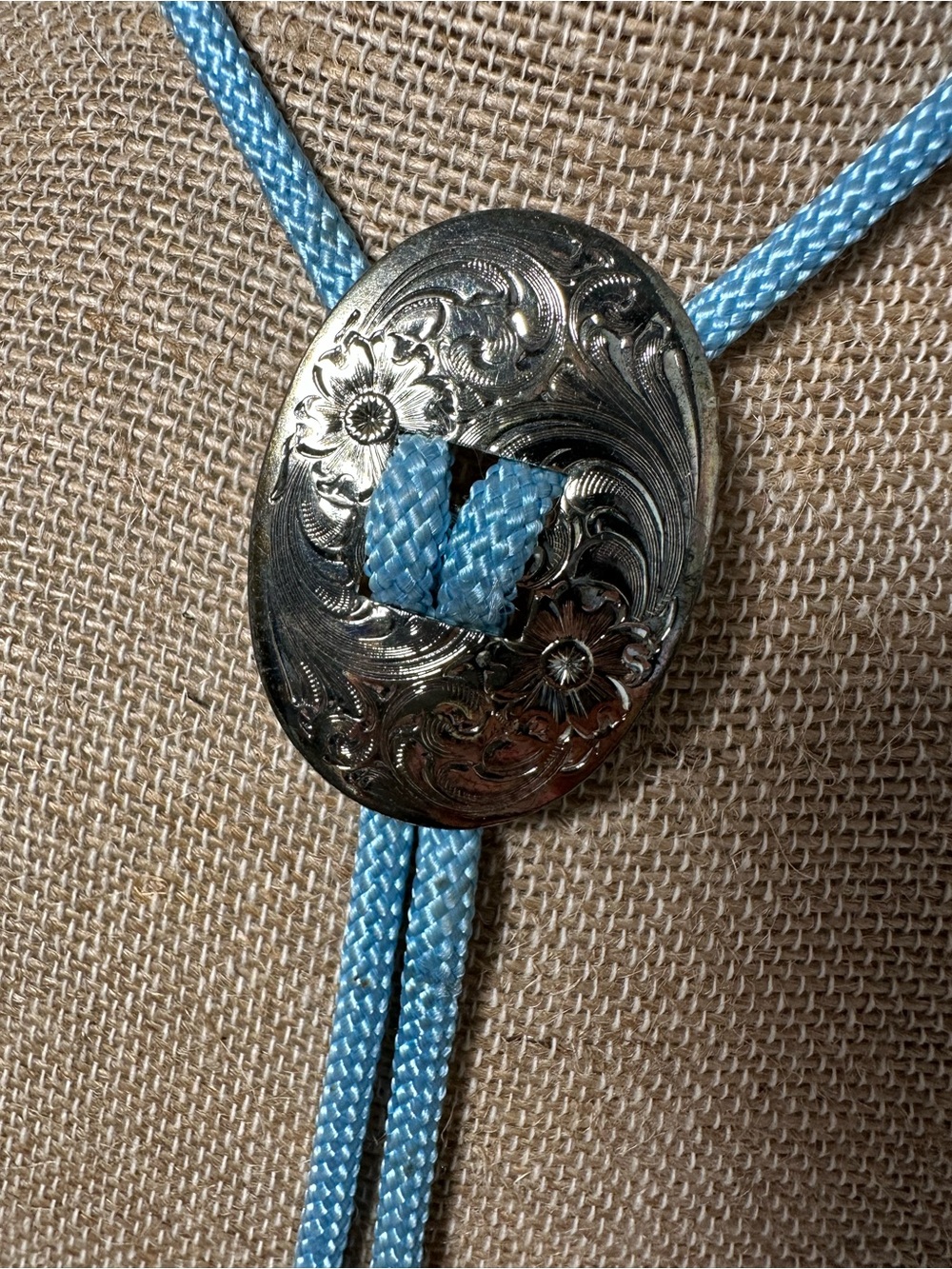 **SOLD**Vintage Western Bolo Tie 17” Blue Braided Cord Silver Tone Engraved - Picture 2 of 4